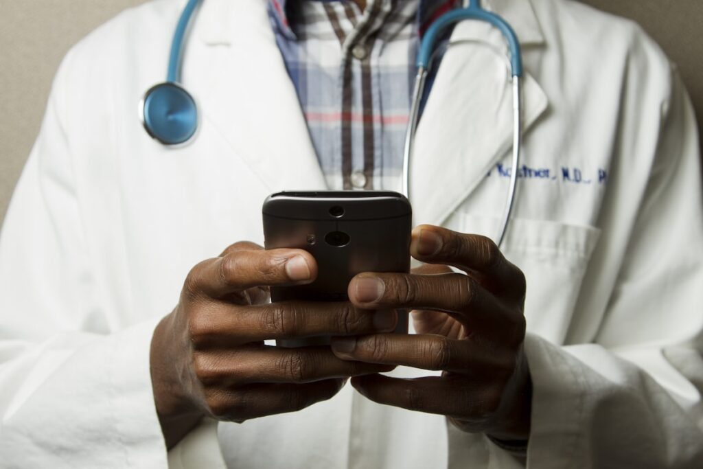 Meet the Volunteers Behind Our Mobile Clinics